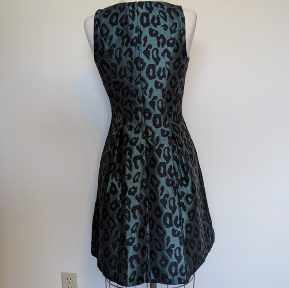 Green Cheetah Dress - Picture 4 of 7